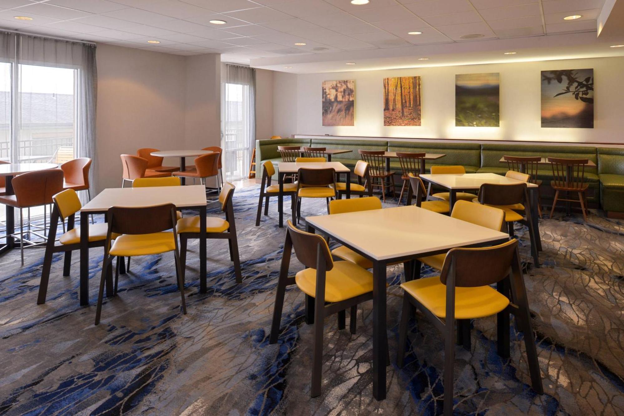 Fairfield Inn & Suites By Marriott Cedar Rapids Zewnętrze zdjęcie