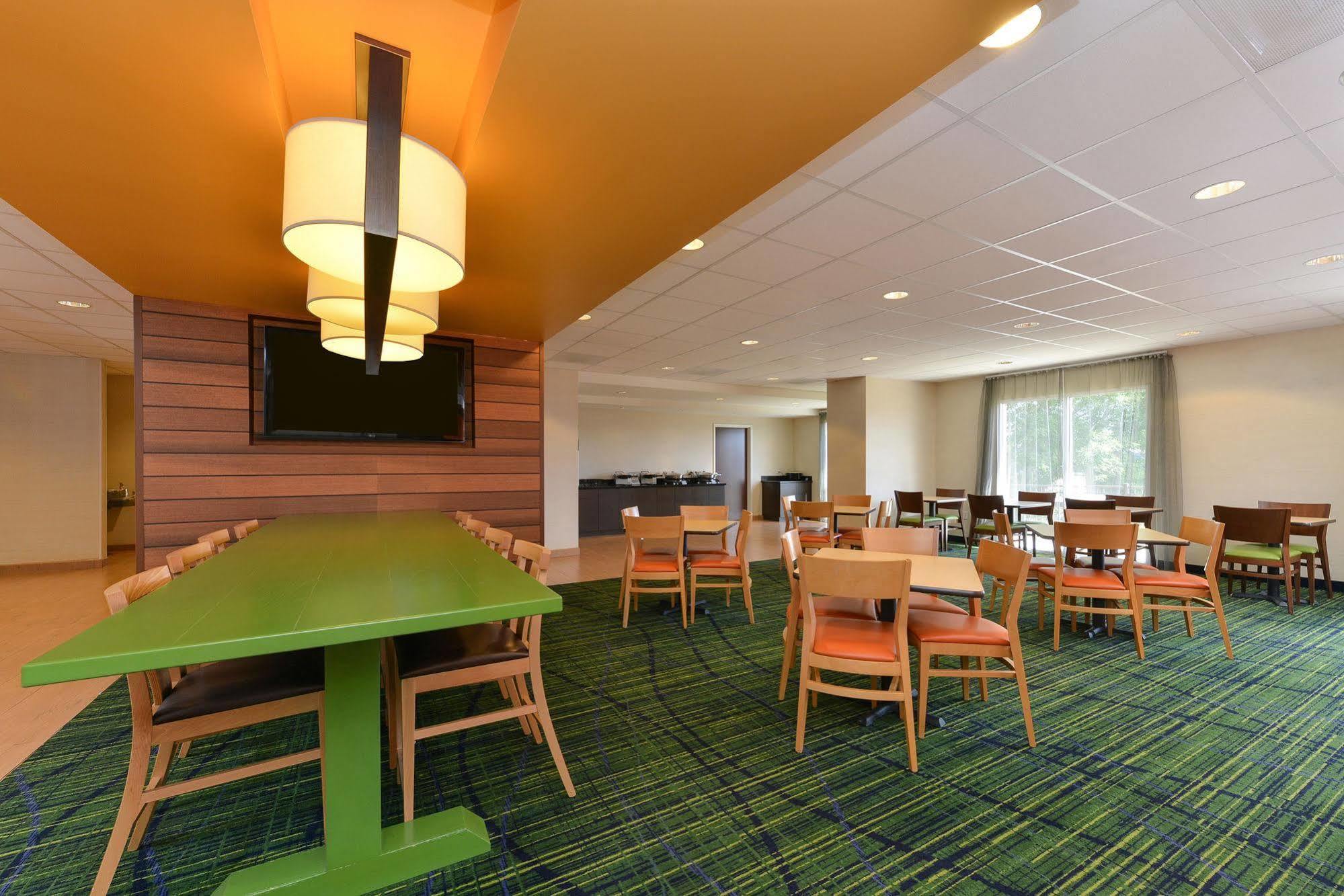 Fairfield Inn & Suites By Marriott Cedar Rapids Zewnętrze zdjęcie